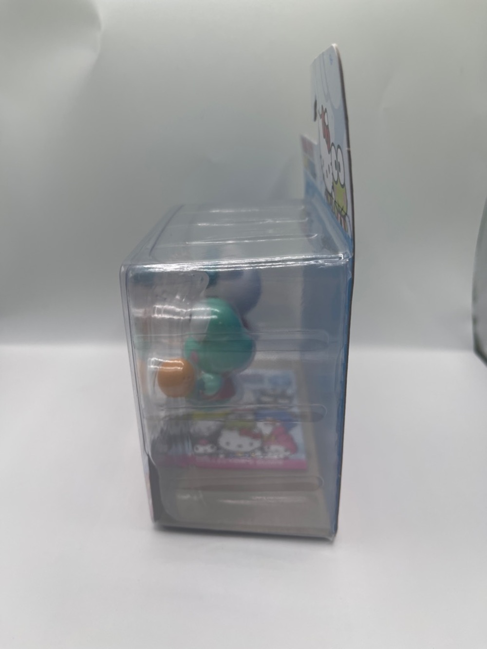 Sanrio Hello Kitty & Keroppi 2-Figure Pack - White, Red, Teal, Green - Picture 5 of 9